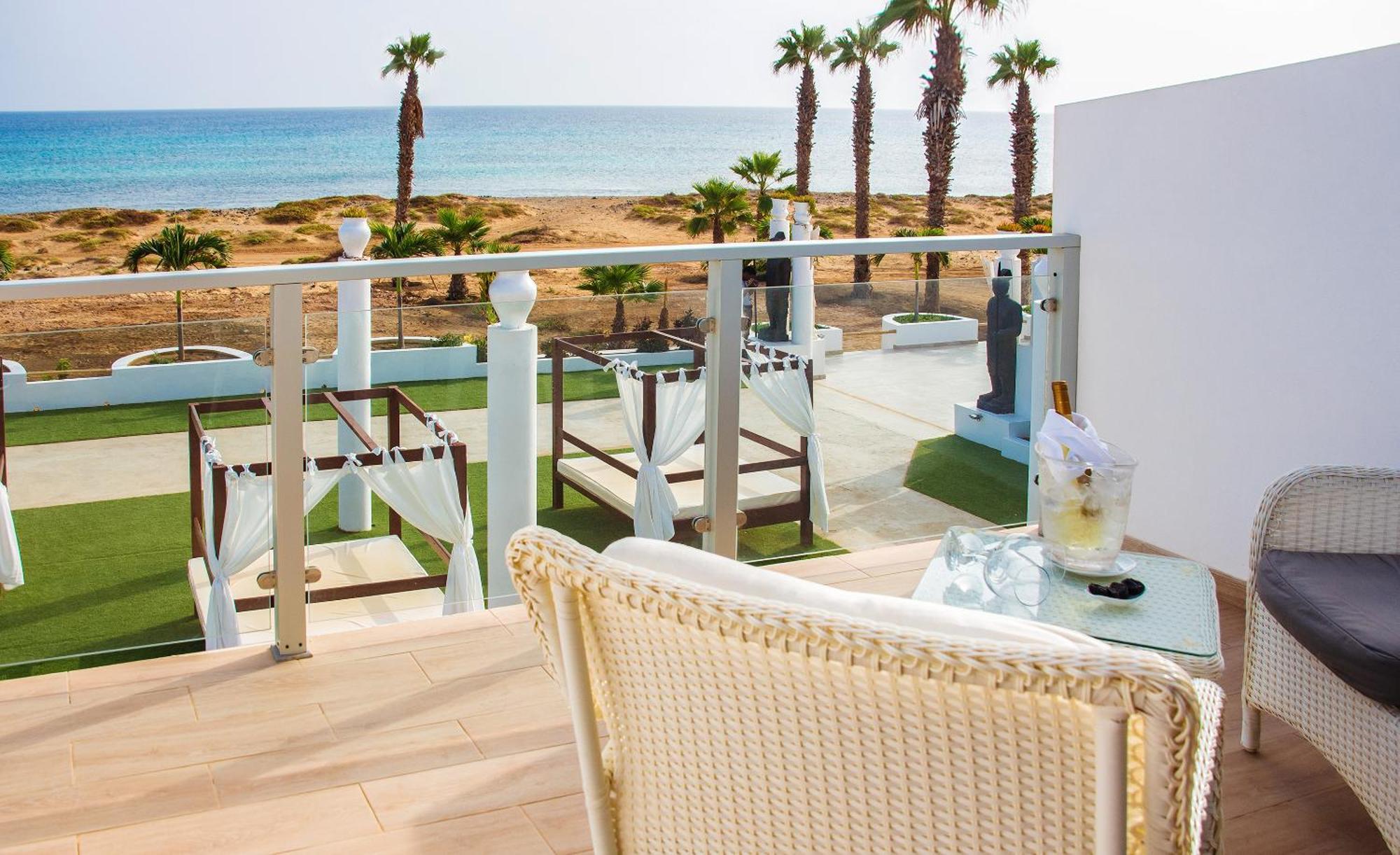 Hotel Livvo Budha Beach Санта-Марія Номер фото